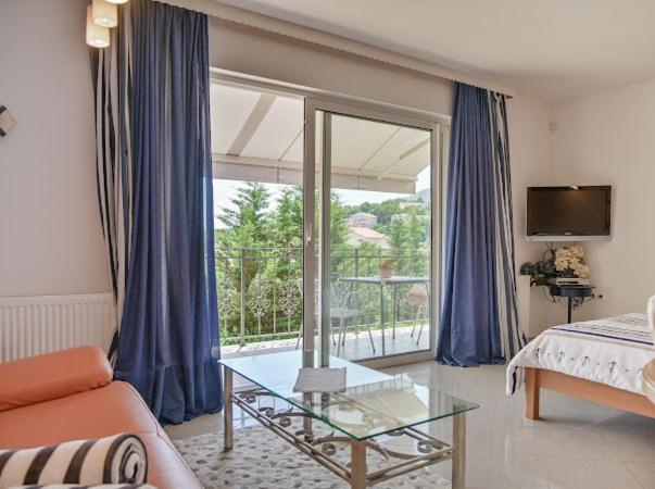 Apartments Villa Slavica Ičići Extérieur photo